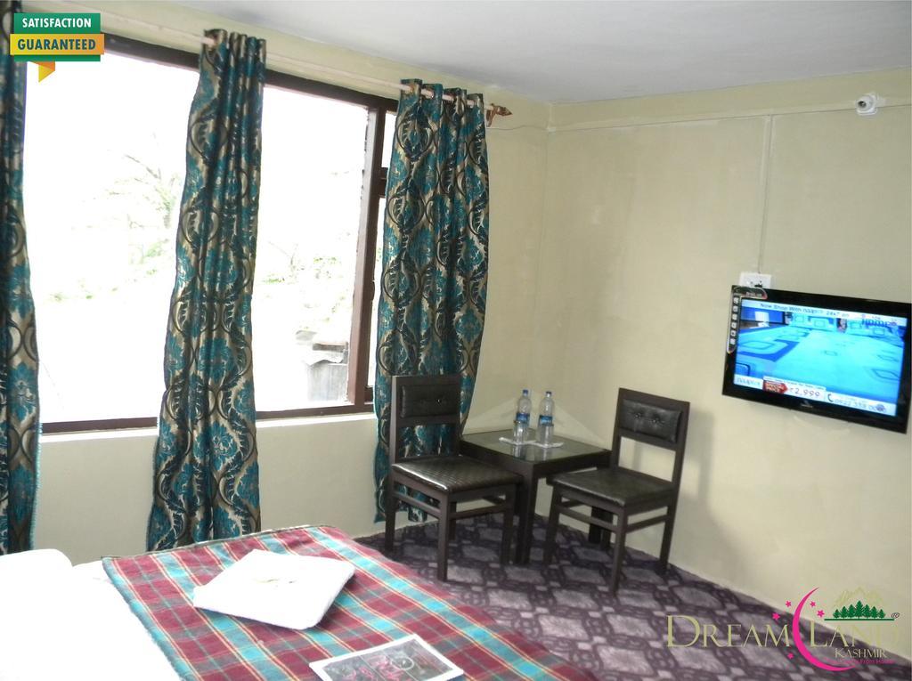 Dreamland Kashmir Cottage Pahalgam Phòng bức ảnh